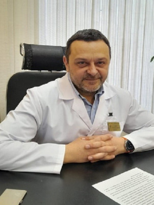 Главный врач Захаров Евгений Валерьевич